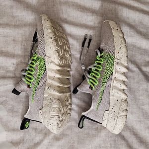 Nike Space Hippies 01